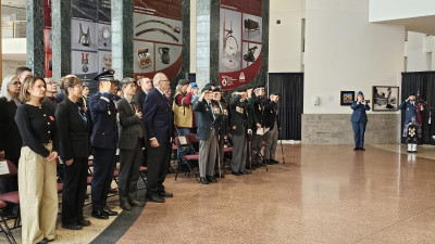캐나다 '참전 용사의 주'... 연아 마틴 상원의원, 한국전 75주년 속 추모 행보