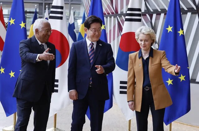 한-EU 정상 “한반도 완전한 비핵화 의지 재확인…북, 우크라전 지원 중단해야”