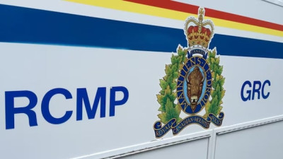 뉴펀들랜드 래브라도: 살모니어 라인 작전 중 RCMP 경찰관 총격 사건 발생