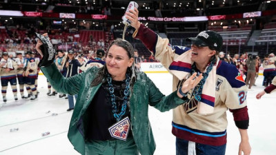 PWHL 올해의 감독상 후보 재지명: 오타와 맥클라우드, 몬트리올 셰버리