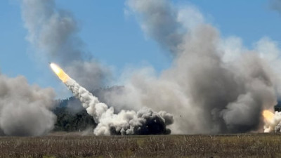 캐나다, 미국산 HIMARS 로켓 발사대 26기 구매 확정