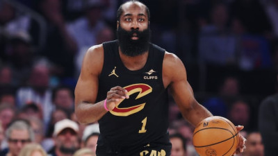 NBA 스타 제임스 하든, 휴스턴에서 무기 불법 휴대 혐의로 체포