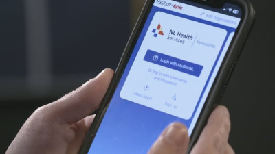 뉴펀들랜드 래브라도, 아동 의료 기록 접근 방식 변경에 대한 학부모 의견 분분