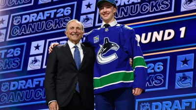밴쿠버 캐넉스, NHL 드래프트 3순위로 케일럽 말로트라 지명