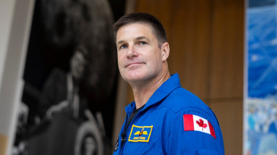 우주 비행사 제레미 핸슨, 캐나다 우주국 떠난다