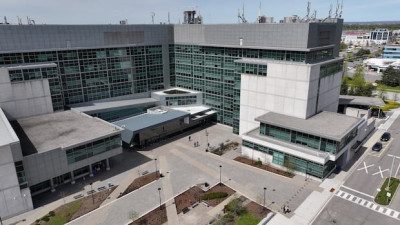 토론토 피어슨 공항 금품 탈취 사건, 용의자 도주 조력 혐의 무죄 판결