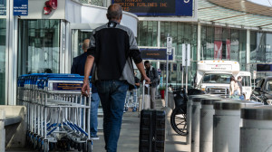몬트리올 공항 건설 냄새로 미국행 일부 항공편 취소