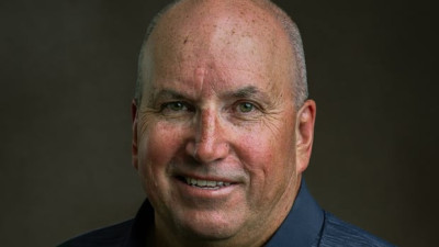 선거 앞둔 더 패스 시장, 사임 발표… 재출마 안 해