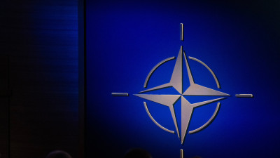보수당, 블록 퀘벡당, NATO 인턴 간첩 의혹 관련 긴급 회동 요구