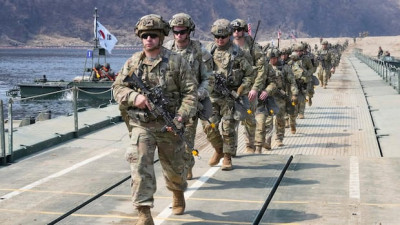 트럼프, 한미 연합 군사훈련 규모 축소 지시... 북한과의 관계 고려