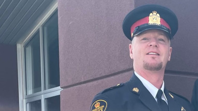 Saskatoon 경찰, 헬스 엔젤스 연루자 친구로 해고된 전 경찰 복직 여부 결정