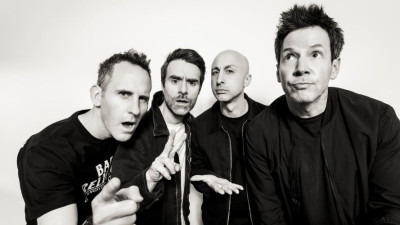 몬트리올 밴드 Simple Plan, 동화 'I'm Just A Kid' 출간
