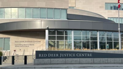 앨버타 RCMP, 르완다 지원 혐의 조사 시작… 경찰 데이터베이스 불법 사용 혐의