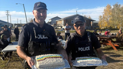 노스웨스트 준주 포트 프로비던스, 지역 사회에 기여한 RCMP 두 명 떠나보내