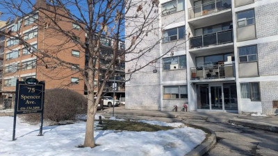 토론토 세입자들의 저항, 임대료 인상 철회 이끌어내