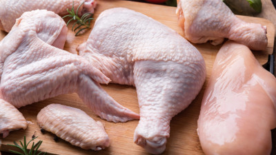 남은 닭고기로 만드는 간단하고 맛있는 버팔로 치킨 샐러드 레시피