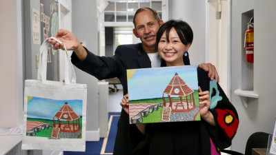 울프빌, L’Arche Homefires 예술가들과 함께 시 공식 문구 새 단장