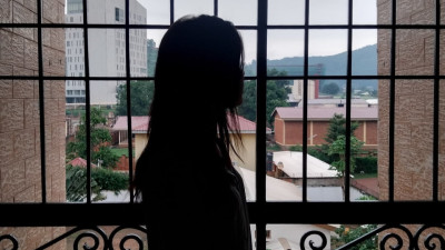 캐나다행 아프간 여성, 미국 이민 당국 구금 후 아프리카로 추방