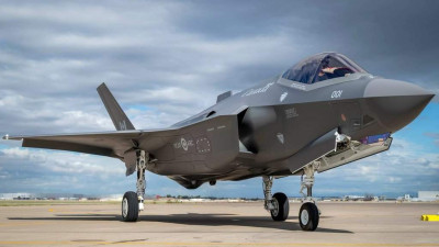 캐나다, 첫 F-35 전투기 인수…88대 구매 계획 재검토