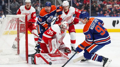 미하일 포스타바, NHL 첫 선발 등판서 맹활약