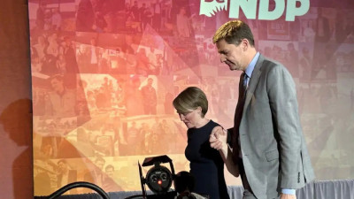 BC 보수당, 압승으로 정권 교체… 데이비드 이비 BC NDP 대표직 사퇴