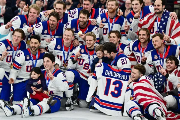 미국 남자 하키, 연장 접전 끝 캐나다 꺾고 46년 만의 올림픽 금메달