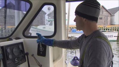 낮에는 장관, 밤에는 어민… P.E.I. 시드니 맥이웬 장관, 대리인 요청 거절에 직접 랍스터 조업