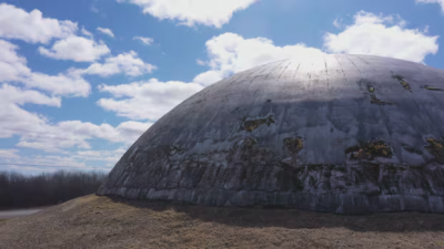뉴브런즈윅 들판의 거대 돔… 외계 기지인가? 주민 눈길 사로잡은 건축물의 실체