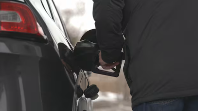 기름값 2.5센트 인상… 뉴펀들랜드 휘발유가 상승 속 토니 웨이컴 당수 '연방 유류세 면제' 환영