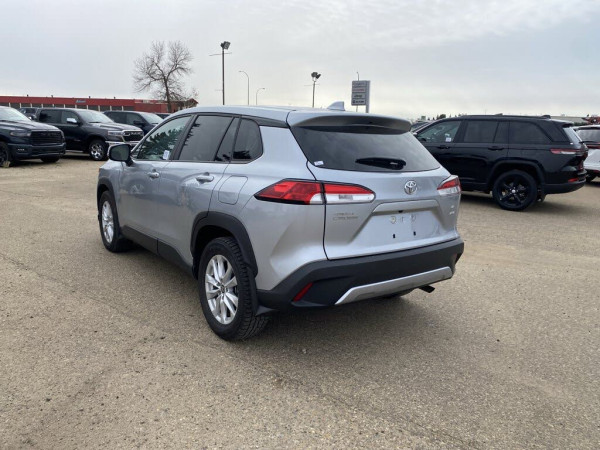 2023 Toyota Corolla Cross LE AWD