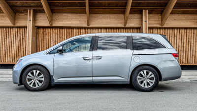 2016 Honda Odyssey EX-L w-RES