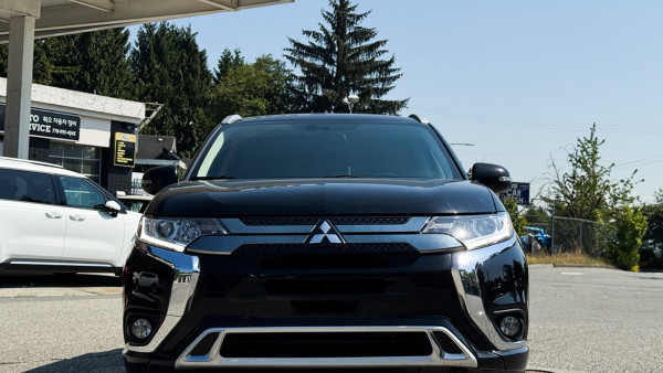 [오토스타일]2022﻿ ﻿Mitsubishi﻿ ﻿Outlander PHEV﻿ ﻿SE S-AWC