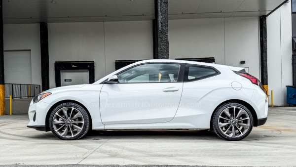 2019 Hyundai Veloster GL