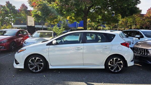2017 Toyota Corolla IM