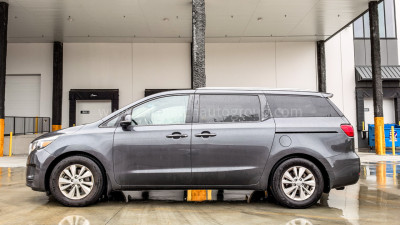 2017 Kia Sedona LX