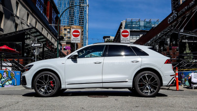 2023 Audi Q8 S-Line Progressiv