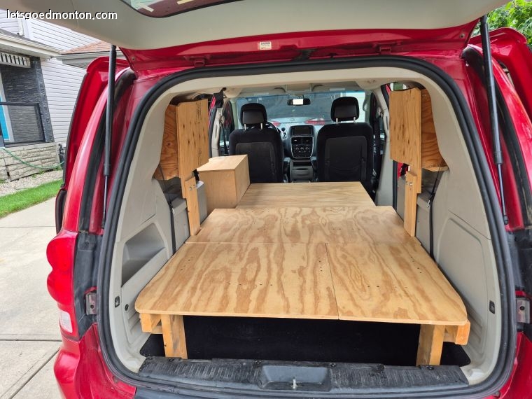 자동차 Dodge grand caravan camping 키트 작성자: 선비 등록일: 2026-09-16