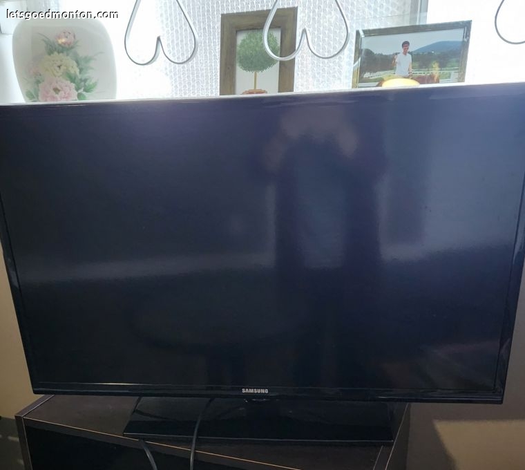 가구/가전/생활용품 컴퓨터 레이저프린터 32인치?TV 작성자: 몽실이 등록일: 2026-06-08