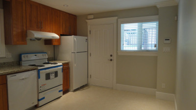 [렌트] 키칠라노 Legal Basement Suite