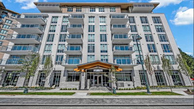 [렌트] LUXURIOUS 3-BED PENTHOUSE | 1,482 Sq.Ft. + 2-Car Garage & EV Charger | Lynn Valley