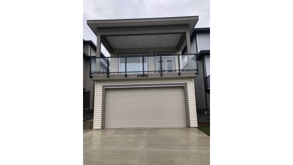 [렌트] 랭리 월로비 지역 2 Beds/1bath 렌트합니다. 9/13 일 부터 입주가능