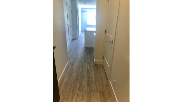 [렌트] Best location Langley Willoughby Town center one bed condo