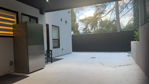 [렌트] Brand-New 2-Bedroom Ground-Level Suite for Rent. Coquitlam
