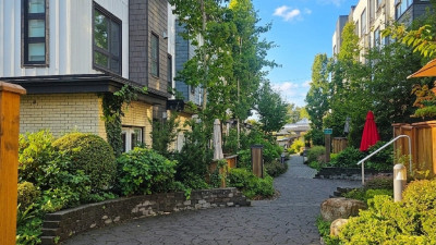 [렌트] North Vancouver 4 bedroom townhose - Moodyville/ Lower Lonsdale