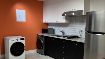 [렌트] Mundy park/Poirier gym,새집,1BR (가구,개인 현관)