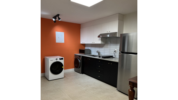 [렌트] Mundy park/Poirier gym,새집,1BR (가구,개인 현관)