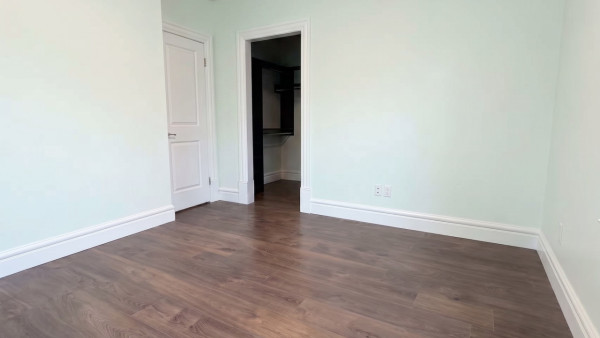 [렌트] North Burnaby 2-Bed, 2-Bath Walkout Basement Suite