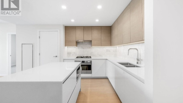 [렌트] 길모어 고층 렌트 2bed 2bath