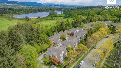 [매매] [Sold] [Wynn Realty] 레노베이션 완료! 버나비 Deer Lake인근 3베드 3배쓰 타운하우스