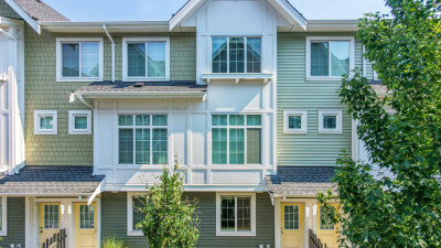 [렌트] 랭리 윌로비 하이츠 타운하우스 렌트합니다. (4 bed, 3 bath)